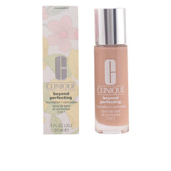 Clinique Beyond Perfecting Foundation Und Concealer Natürlicher Look Den Ganzen Tag