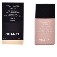 Chanel Vitalumière Fondotinta Liquido Luminosità E Copertura Naturale